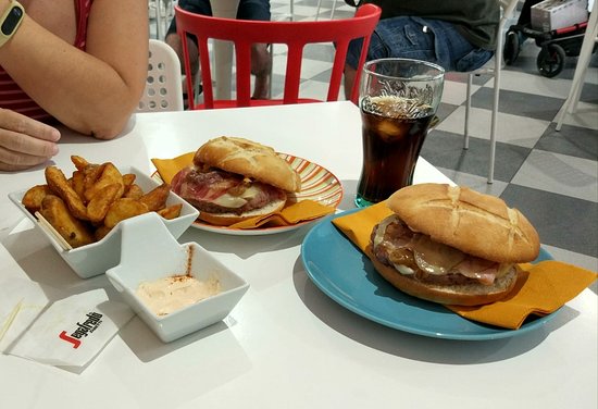 Burger Bar La Lola